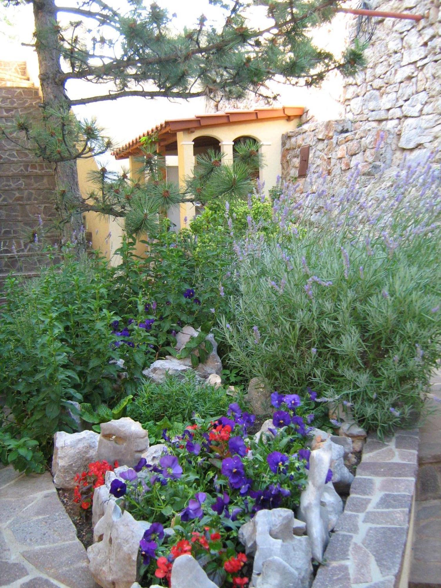 Apartments Laura Senj  Εξωτερικό φωτογραφία